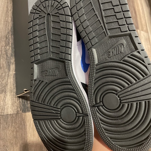 Air Jordan 1 Mid White Racer Blue Black 554725-140 - Picture 10 of 14